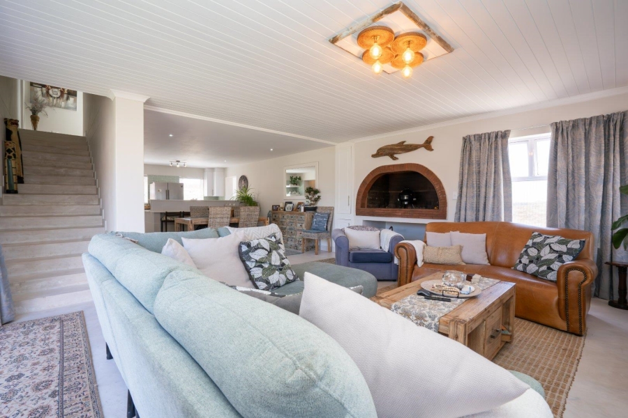 3 Bedroom Property for Sale in Bluewater Bay Western Cape